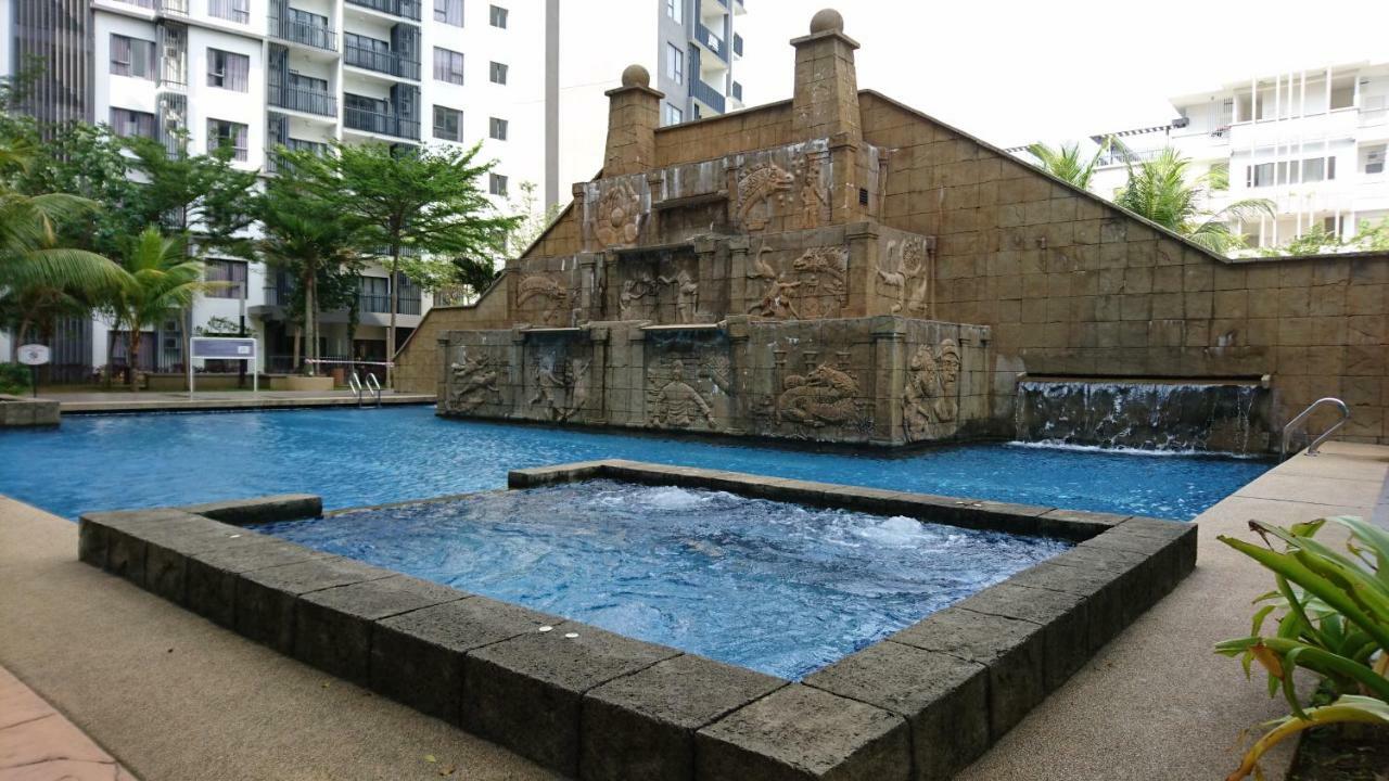 Cozy Swiss Garden Beach Resort Residence Kampung Sungai Karang Kültér fotó